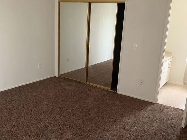 16221 Apple Valley Rd — Photo 10