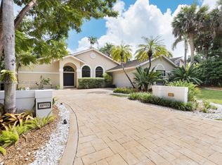 Arabesque, Miami, FL 33156