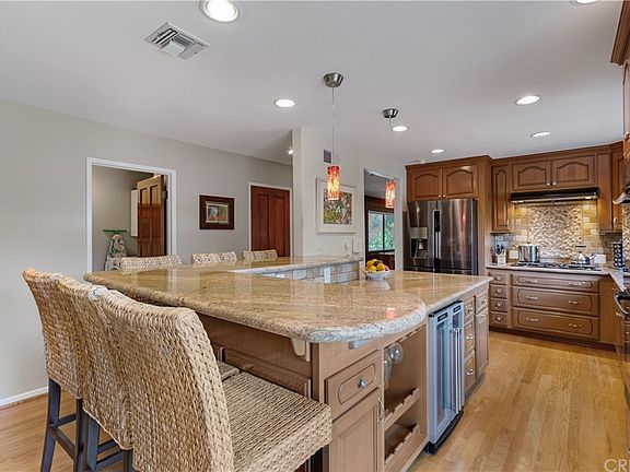 3rd image of 4572 Ensenada Dr