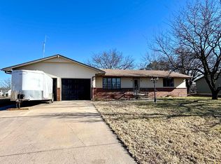 420 N Freeborn St, Marion, KS 66861