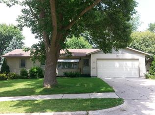 646 15th St NE, Owatonna, MN 55060