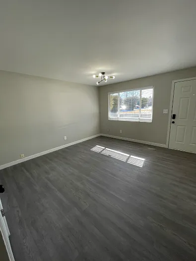 3335 Benton St #4 — Photo 9