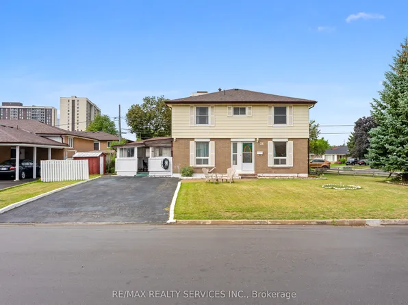 34 Cathcart Cres, Brampton, ON L6T 2A5