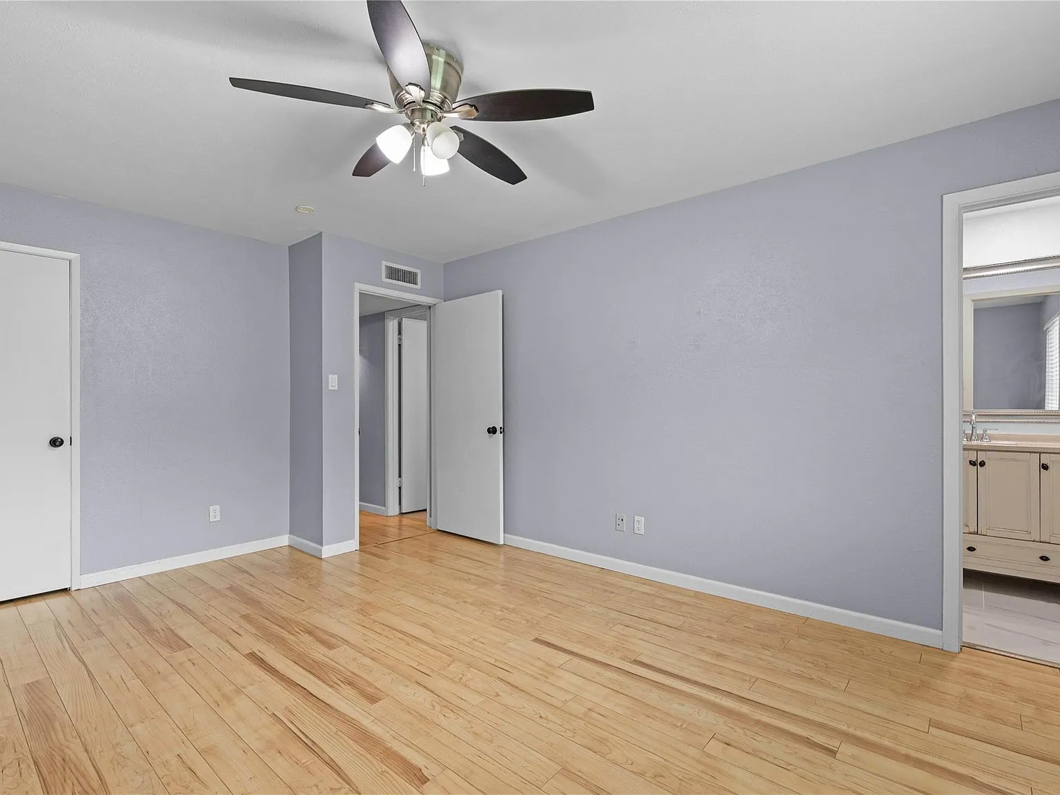 3 bed, 1521 sqft, $2,250 — Photo 4