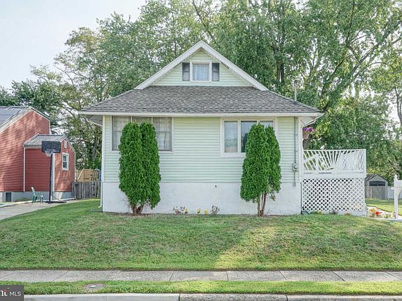 4th image of 44 Grant Ave