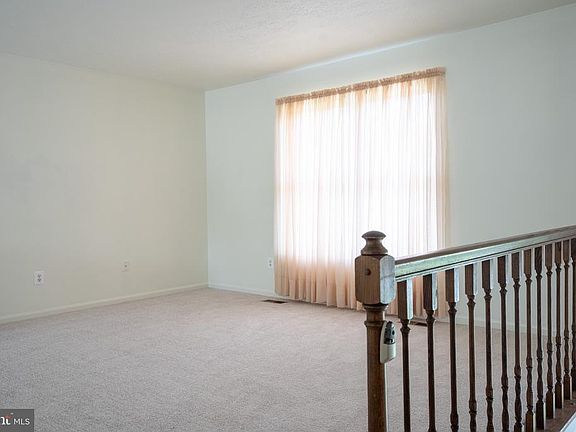 5th image of 741 Danville Cir