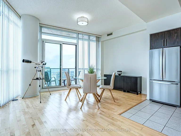 65 Bremner Blvd #5303 — Photo 9