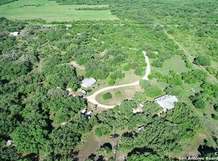 1932 County Road 341, Hondo, TX 78861