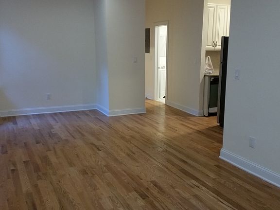 5th image of 304 E 86th St APT 3B