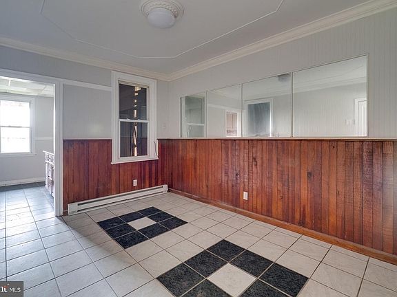 4th image of 1026 Orchard Ave