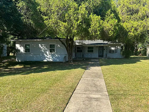 873 Campus Cir Photo 1