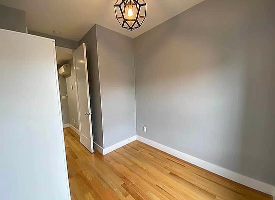5th image of 118 Marcus Garvey Blvd #4