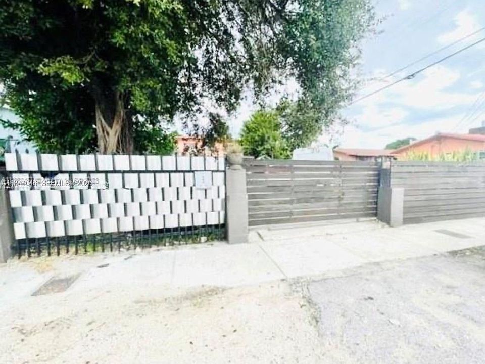 1st image of 2215 NW 33rd St