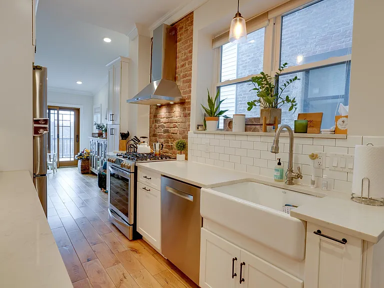 590 Gregory Ave — Photo 14