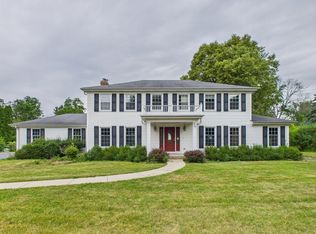 558 Saint Andrews Ln, Palatine, IL 60067