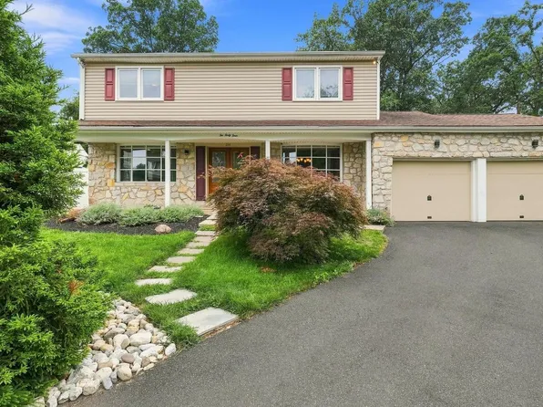 244 Kirk Dr, Huntingdon Valley, PA 19006