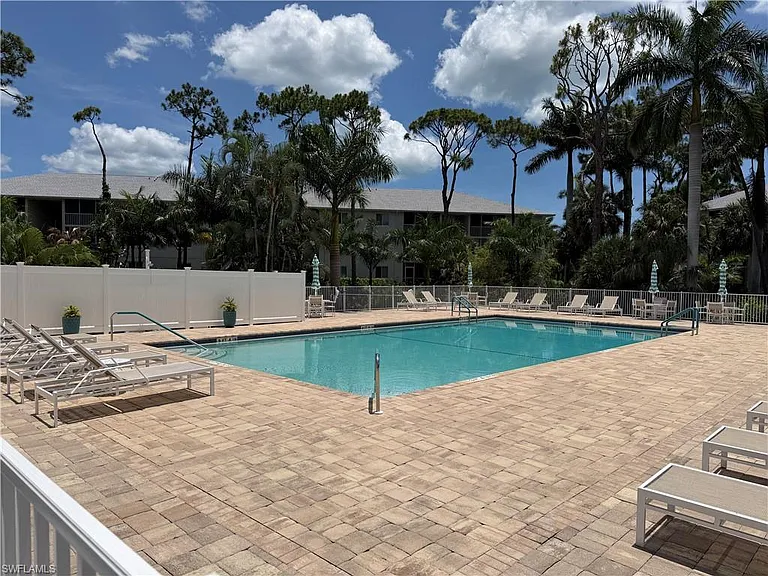 3002 Sandpiper Bay Cir #A306 — Photo 31