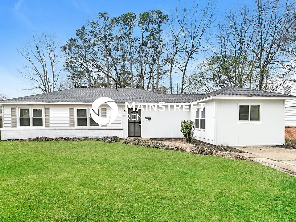 1249 Dearing Rd