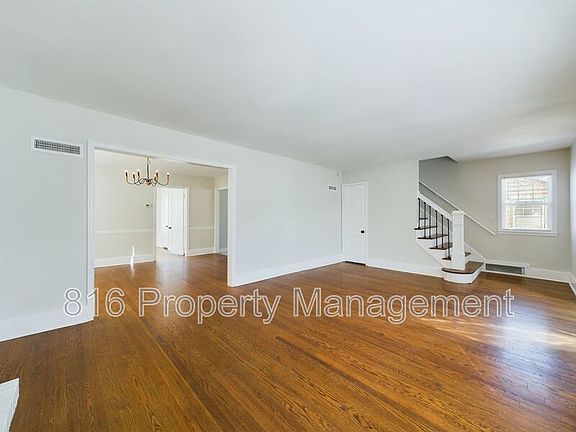 4th image of 118 S Willis Ave
