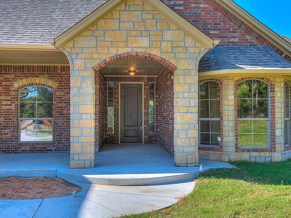 3rd image of 12870 Arbor Meadows Ln