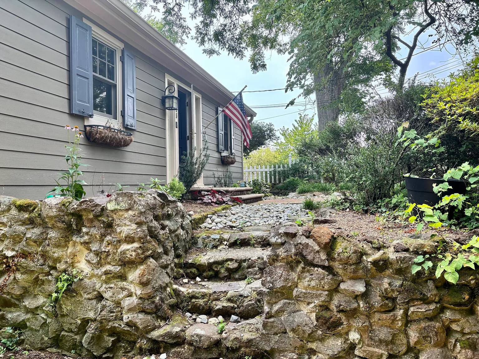 4 bed, 1632 sqft, $3,400 — Photo 1