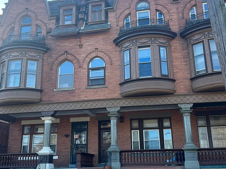 4234 Parkside Ave #2F — Photo 1