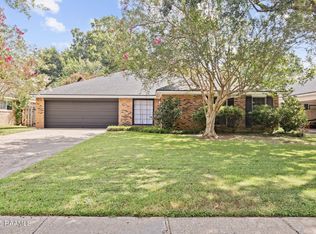 407 Orangewood Dr, Lafayette, LA 70503