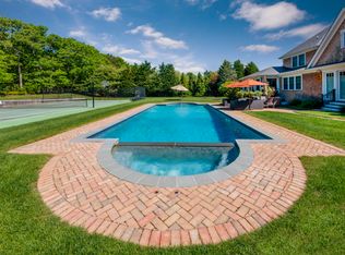32 Post Fields Ln, Quogue, NY