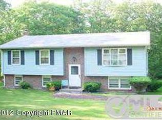 2120 Deer Track Dr, East Stroudsburg, PA 18302