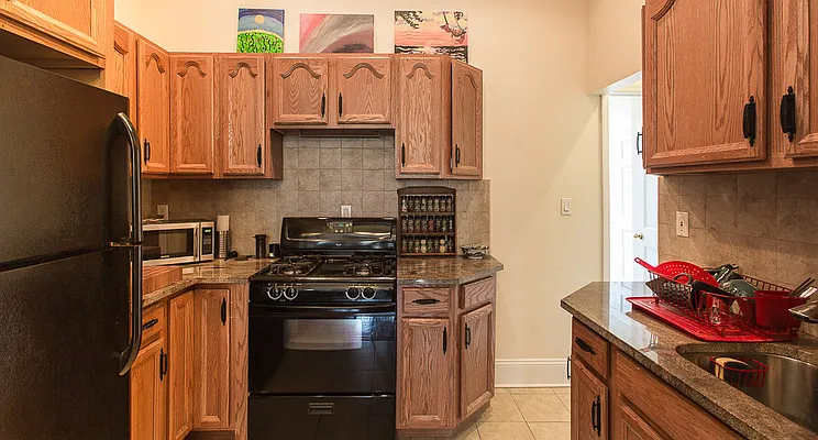 Rented by Compass | media 12