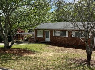 1079 Pine St NE, Conyers, GA 30012