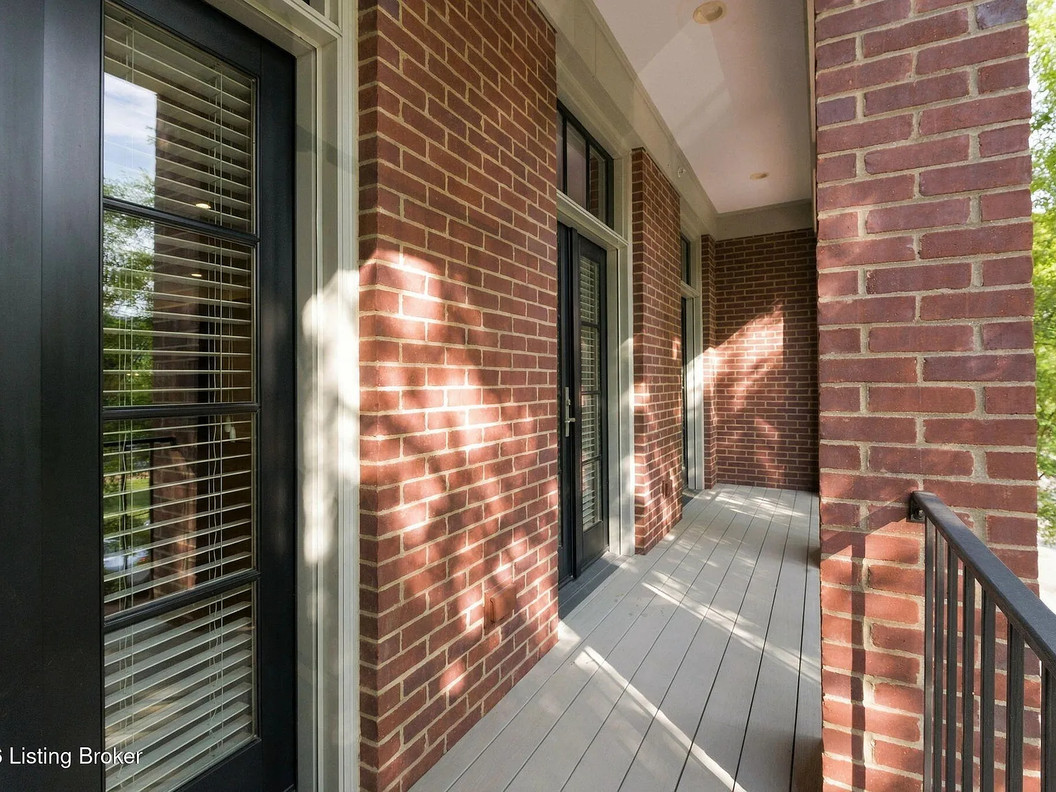 3 bed, 2.5 bath, 2704 sqft, $3,975 — Photo 4