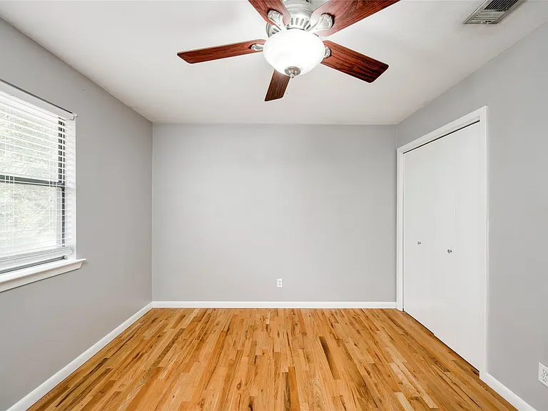 403 W Elizabeth St #B — Photo 12