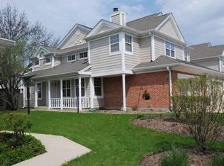 232 Woodstone Cir, Buffalo Grove, IL