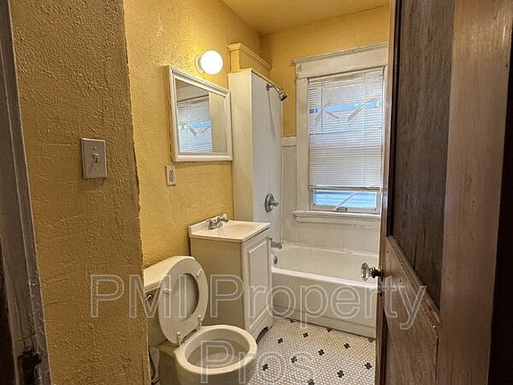 3rd image of 2566 N 41st St