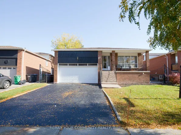 27 Moffatt Ave, Brampton, ON L6Y 2L6