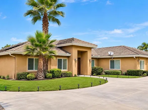 2399 Paige Cir, Fallbrook, CA 92028