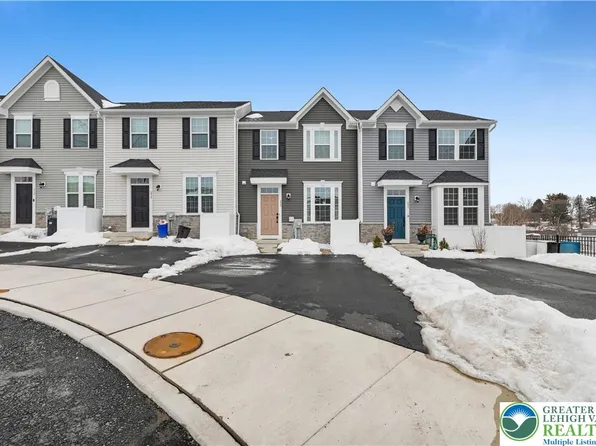 228 Ashton Ct, Catasauqua, PA 18032