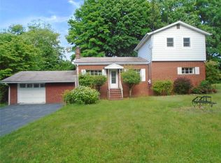 57 Meadow Sweet Rd, Cortlandt Manor, NY 10567