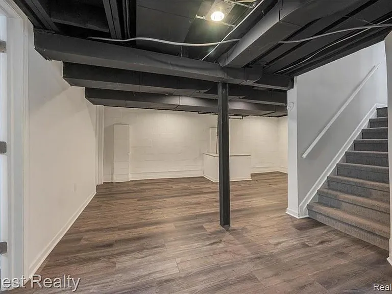 3846 Prairie Ave — Photo 17