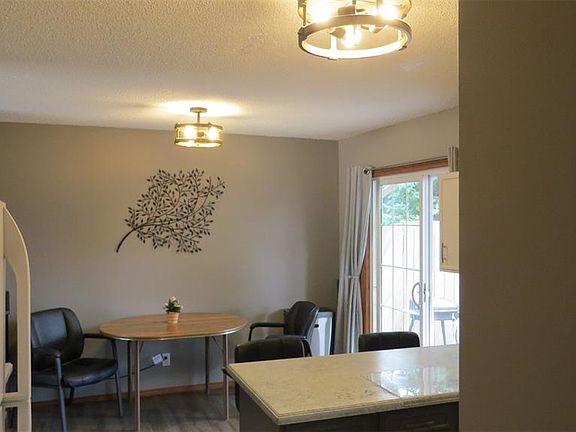 4th image of 1409 Duffield STREET W
