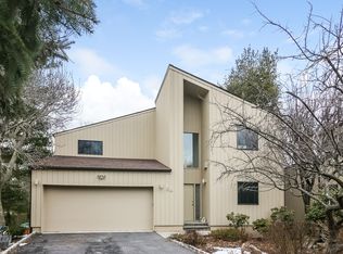 64 Talcott Rd, Rye Brook, NY 10573