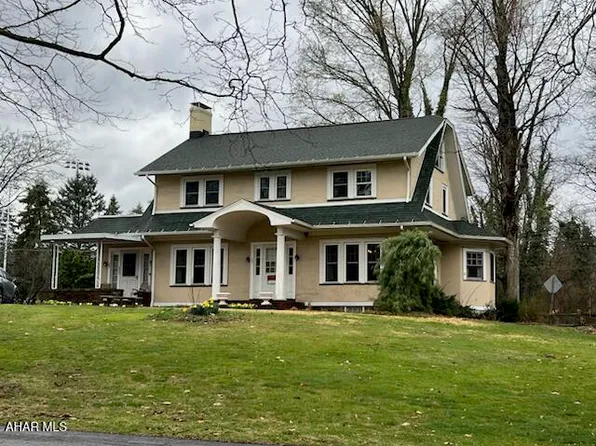 3409 Oak Ln, Altoona, PA 16602