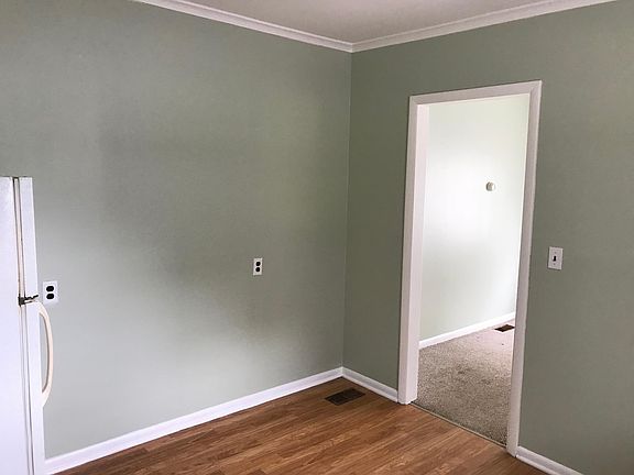 Kitchen to living room