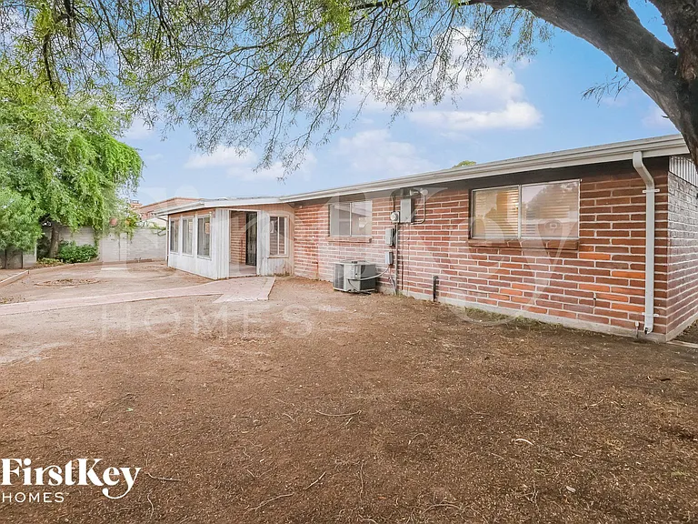 8940 E Pine Valley Dr — Photo 15