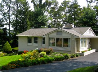 349 Hillside Dr, New Cumberland, PA 17070