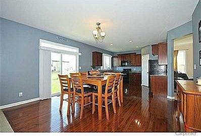 5th image of 640 Featherstone Dr