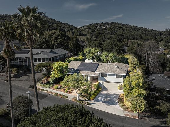 5th image of 42 Mcnear Drive
