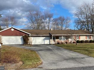 183 Beaver Creek Rd, Thomasville, PA 17364