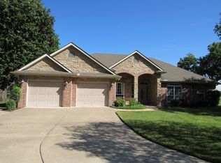 2851 Harber Oaks Loop, Grove, OK 74344
